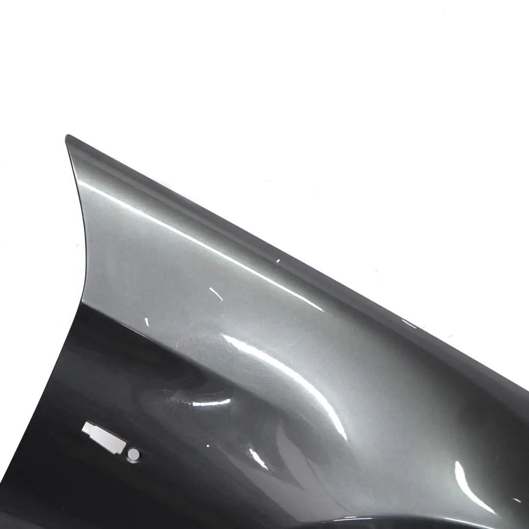 BMW E90 E91 Panneau Laterale avant Droit Garde-Boue Mousseux Graphite - A22 - SKU 7135680-SG4 - Numéro de pièce 7135680