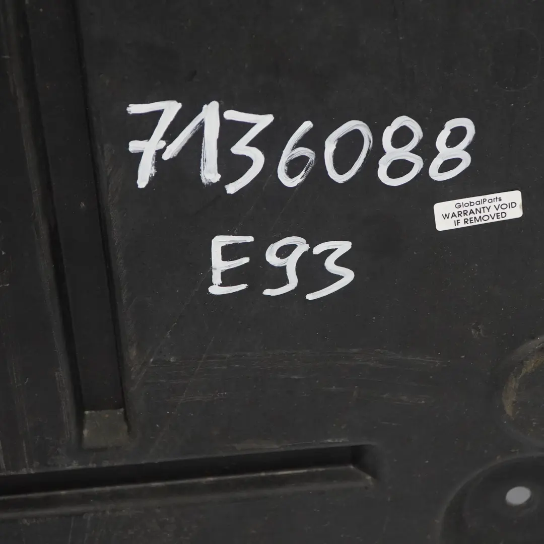 Ecran Protection Moteur Sous Capot Cabriolet Plateau Protection pour BMW E93 à propos du numéro de pièce 7136088 BMW E93 Ecran Protection Moteur Sous Capot Cabriolet Plateau Protection - SKU 7136088 - Numéro de pièce 7136088