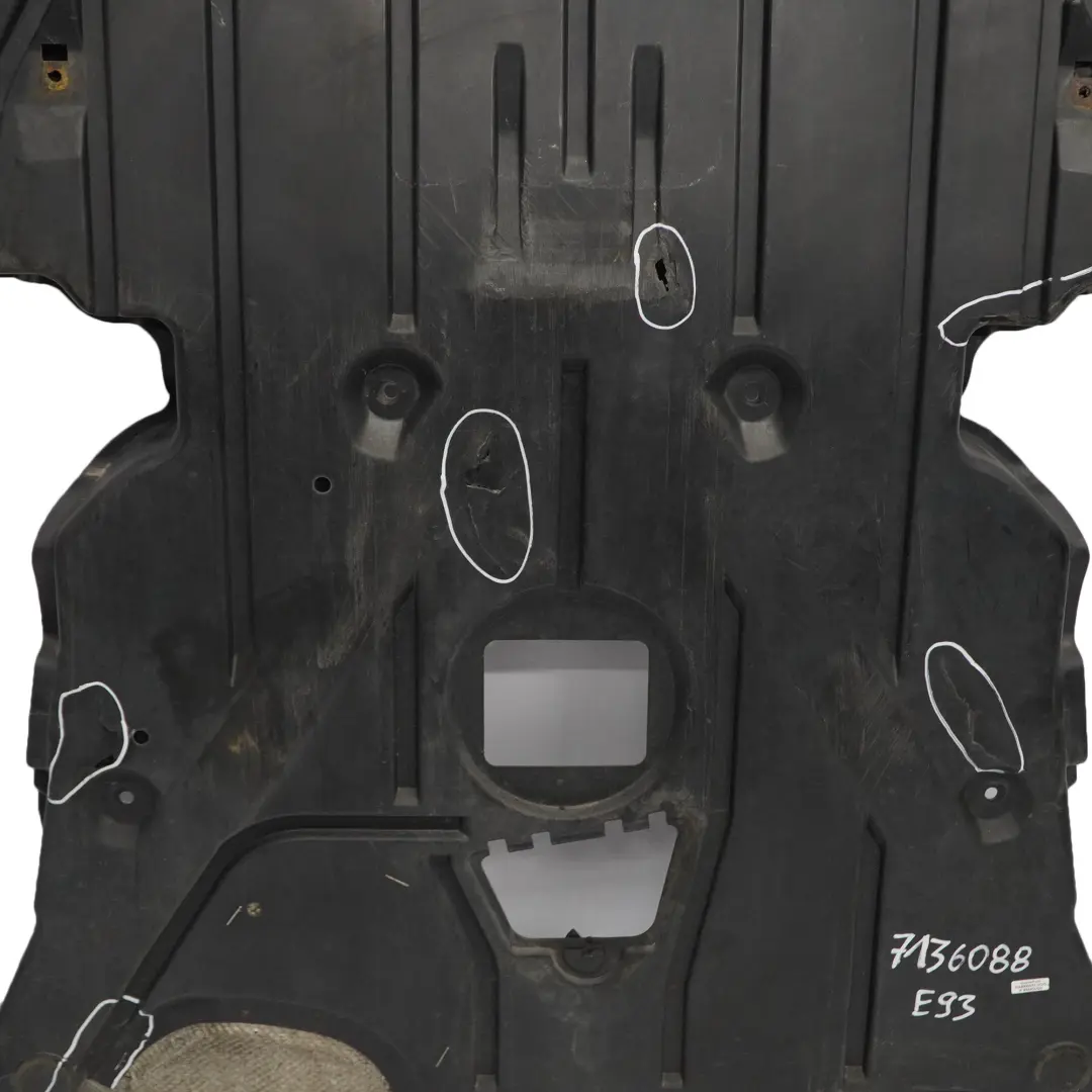 Schermo Sotto Cofano Motore Vassoio Protezione per BMW E93 con numero di parte 7136088 BMW E93 Schermo Sotto Cofano Motore Vassoio Protezione - SKU 7136088 - Numero di parte 7136088