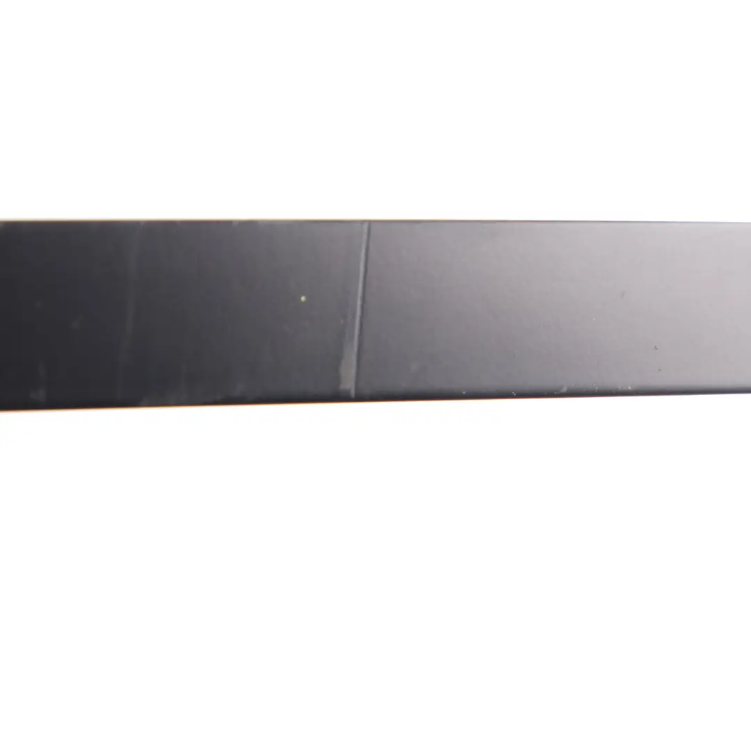 Finestra Web Copertura Pilastro Posteriore Destro Porta Nero per BMW X5 E70 con numero di parte 7136960 BMW X5 E70 Finestra Web Copertura Pilastro Posteriore Destro Porta Nero - SKU 7136960 - Numero di parte 7136960