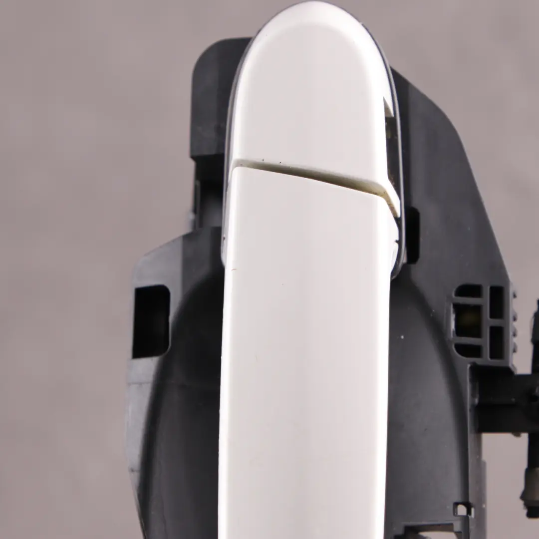  Grab Handle Door BMW E70 E71 X5 X6 Rear Left Exterior Alpinweiss Alpine White - SKU 7137053-AW - Part number 7137053