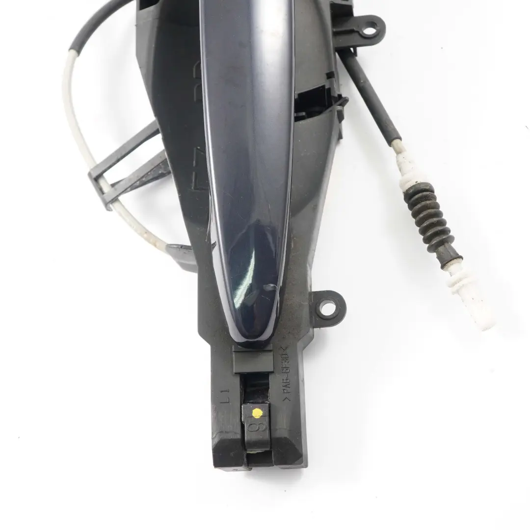 Klamka Drzwi Lewy Tył Monaco Blue do BMW E70 E71 o numerze 7137053 BMW E70 E71 Klamka Drzwi Lewy Tył Monaco Blue - SKU 7137053-MB - Numer Części 7137053