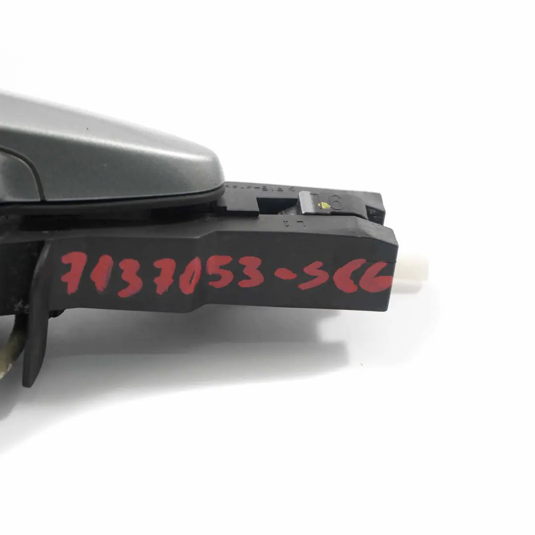 Poignée de porte BMW E70 E71 X5 X6 Arrière Gauche Extérieur Spacegrau Grey A52 pour à propos du numéro de pièce 7137053 Poignée de porte BMW E70 E71 X5 X6 Arrière Gauche Extérieur Spacegrau Grey A52 - SKU 7137053-SCG - Numéro de pièce 7137053