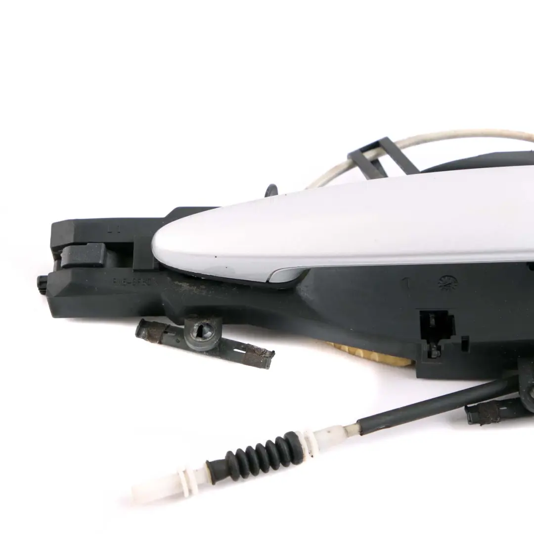 Asa De Agarre Trasera Izquierda Exterior Confort Titansilber Plata para BMW E70 E71 con número de pieza 7137053 BMW E70 E71 Asa De Agarre Trasera Izquierda Exterior Confort Titansilber Plata - SKU 7137053-TS1 - Número de pieza 7137053