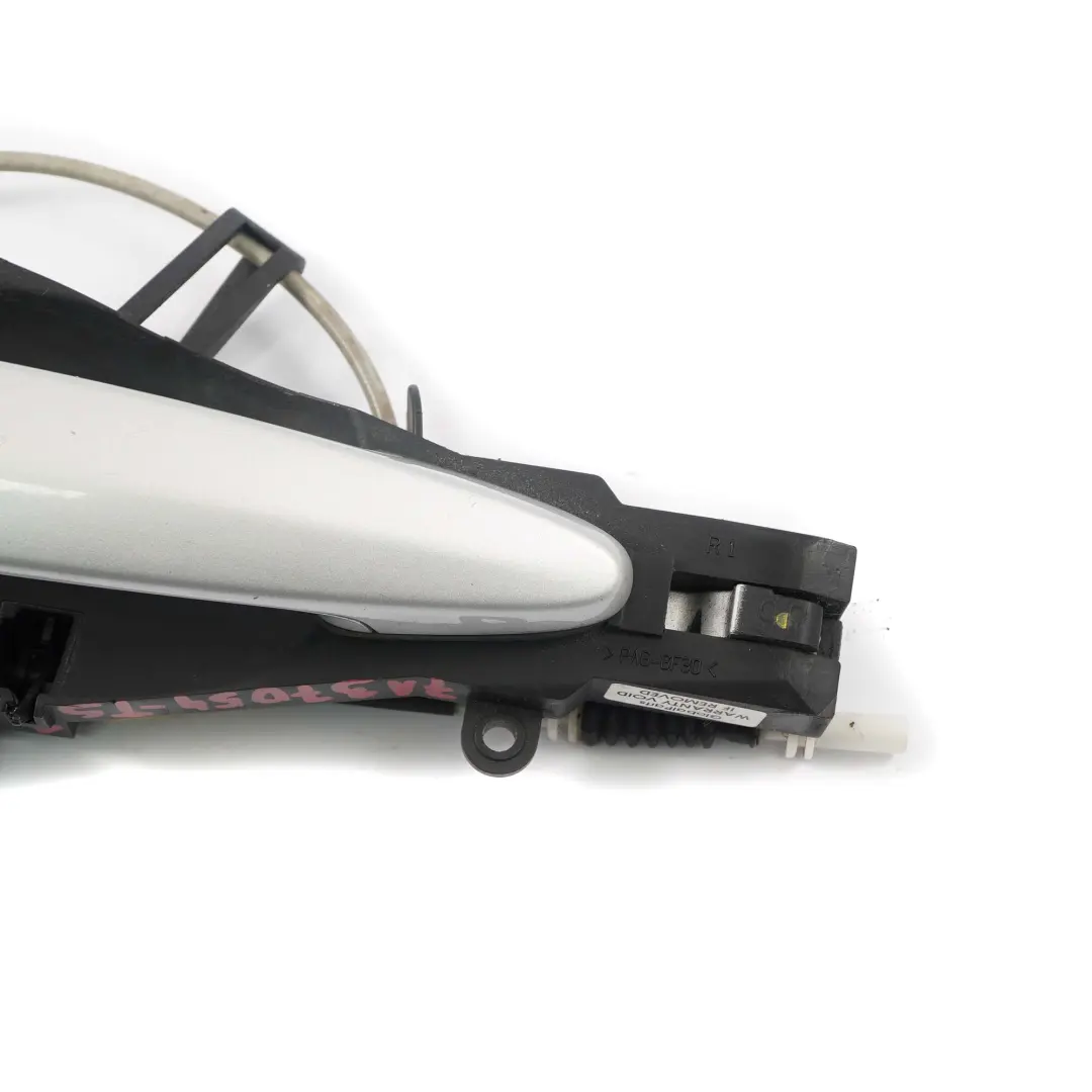 Poignée de maintien Arrière Droit O/S Extérieur Titansilber pour BMW X5 X6 E70 E71 à propos du numéro de pièce 7137054 BMW X5 X6 E70 E71 Poignée de maintien Arrière Droit O/S Extérieur Titansilber - SKU 7137054-TS1 - Numéro de pièce 7137054