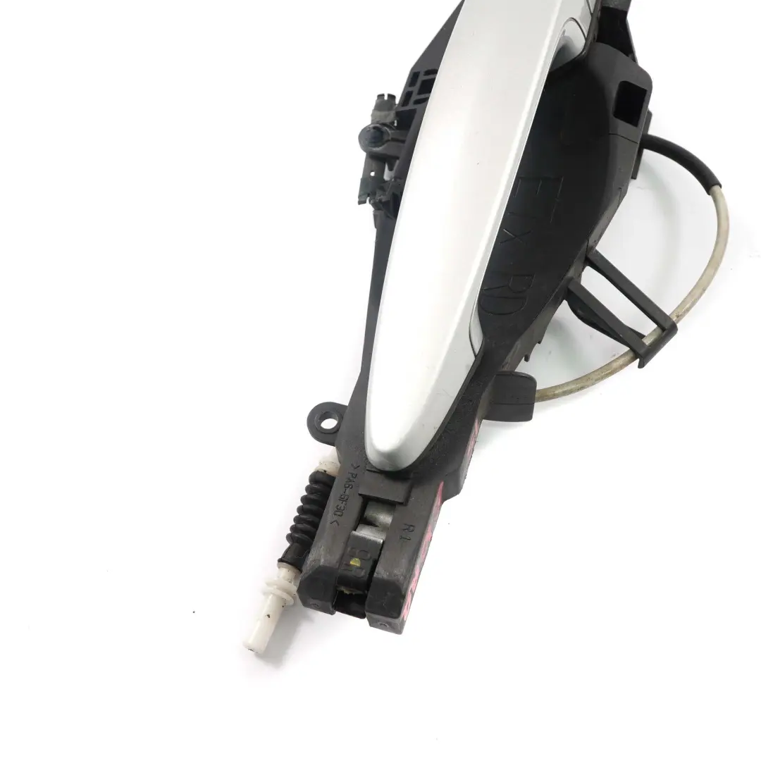 Poignée de maintien Arrière Droit O/S Extérieur Titansilber pour BMW X5 X6 E70 E71 à propos du numéro de pièce 7137054 BMW X5 X6 E70 E71 Poignée de maintien Arrière Droit O/S Extérieur Titansilber - SKU 7137054-TS1 - Numéro de pièce 7137054