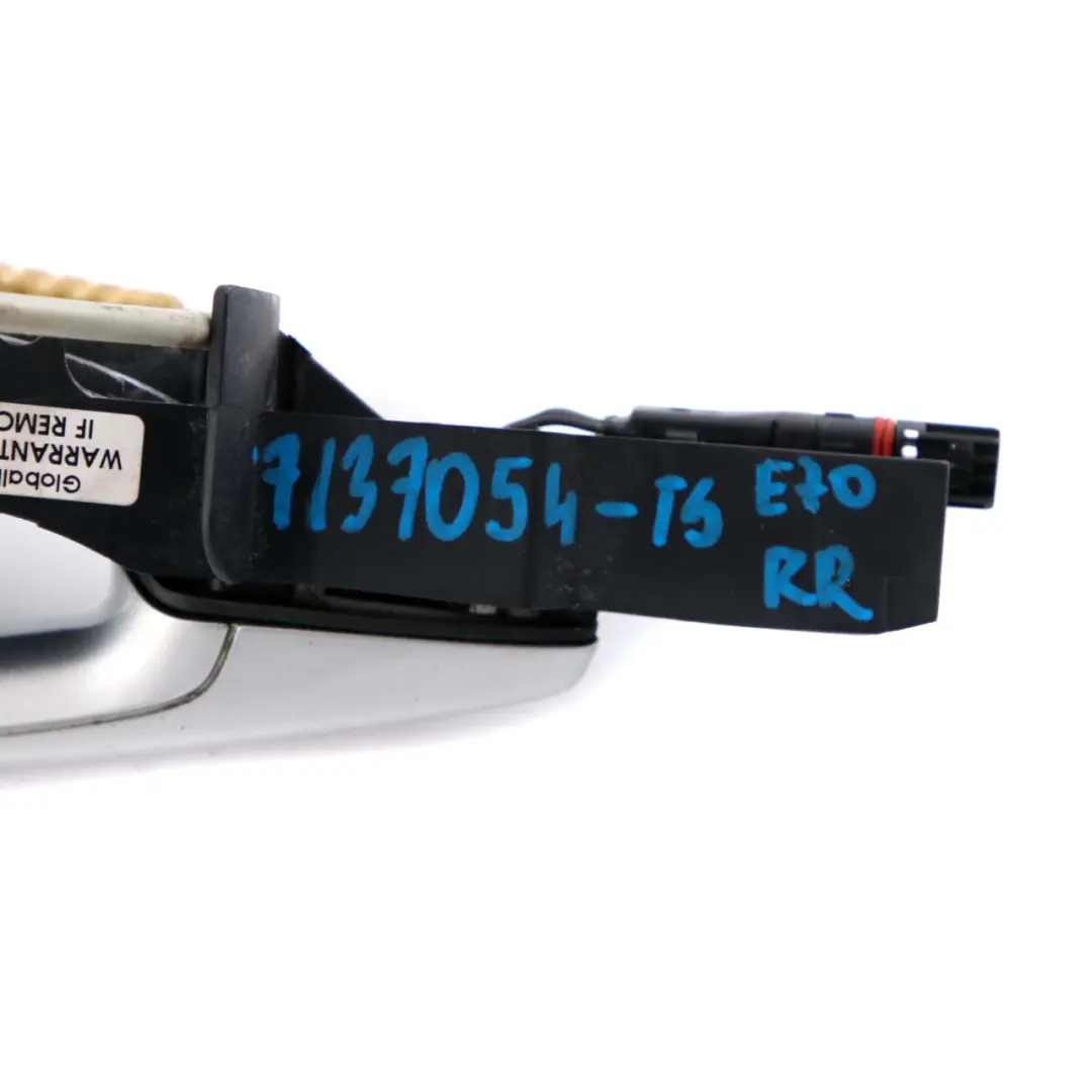 BMW X5 E70 E71 Klamka Drzwi Prawy Tył Srebrna Titansilber - SKU 7137054-TS - Numer Części 7137054