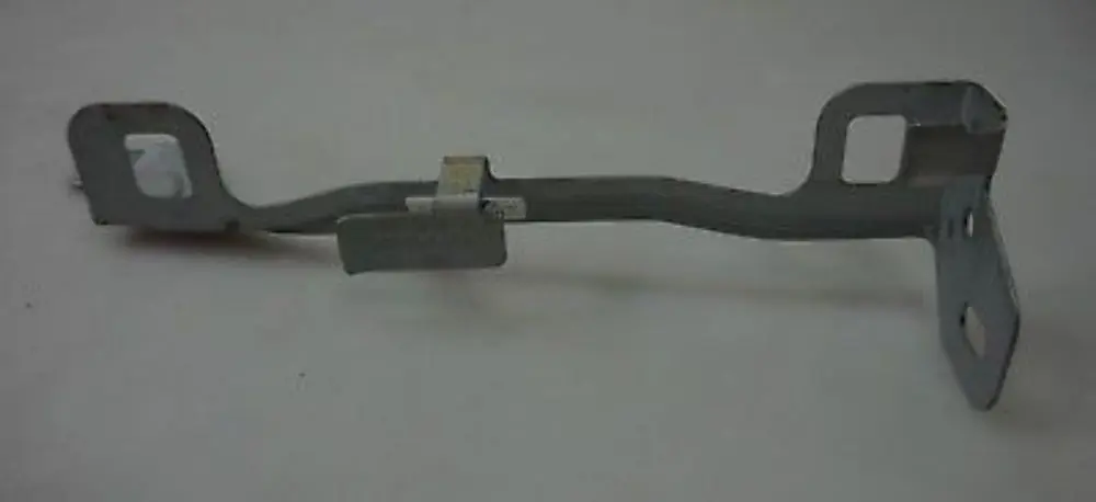 BMW 1 Series E87 Cover Holder Bracket Instrument Panel Bottom Centre - SKU 7137424 - Part number 7137424