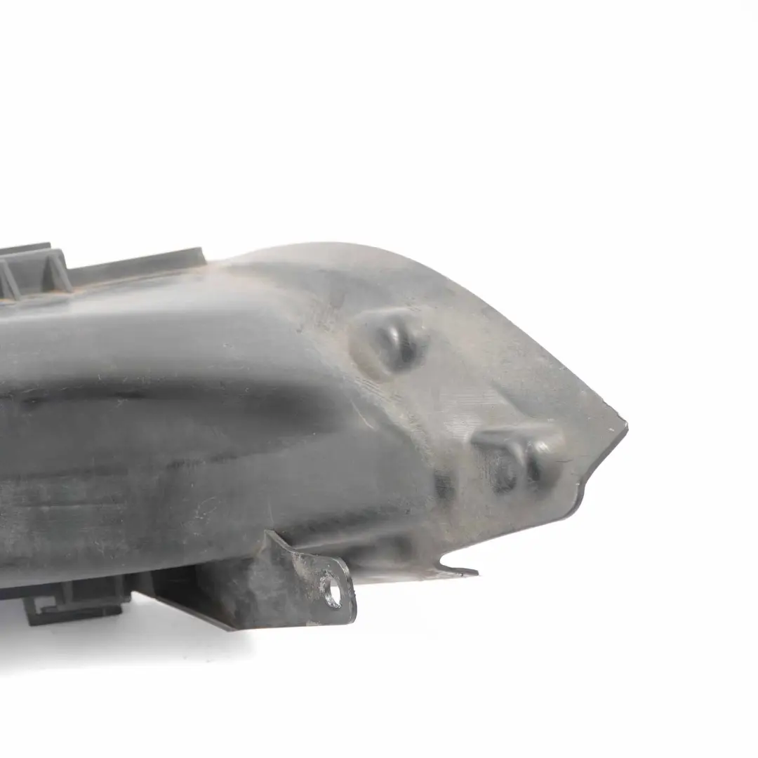 BMW E90 E91 LCI M Sport Kanał Powietrza Lewy Przód - SKU 7138413 - Numer Części 7138413