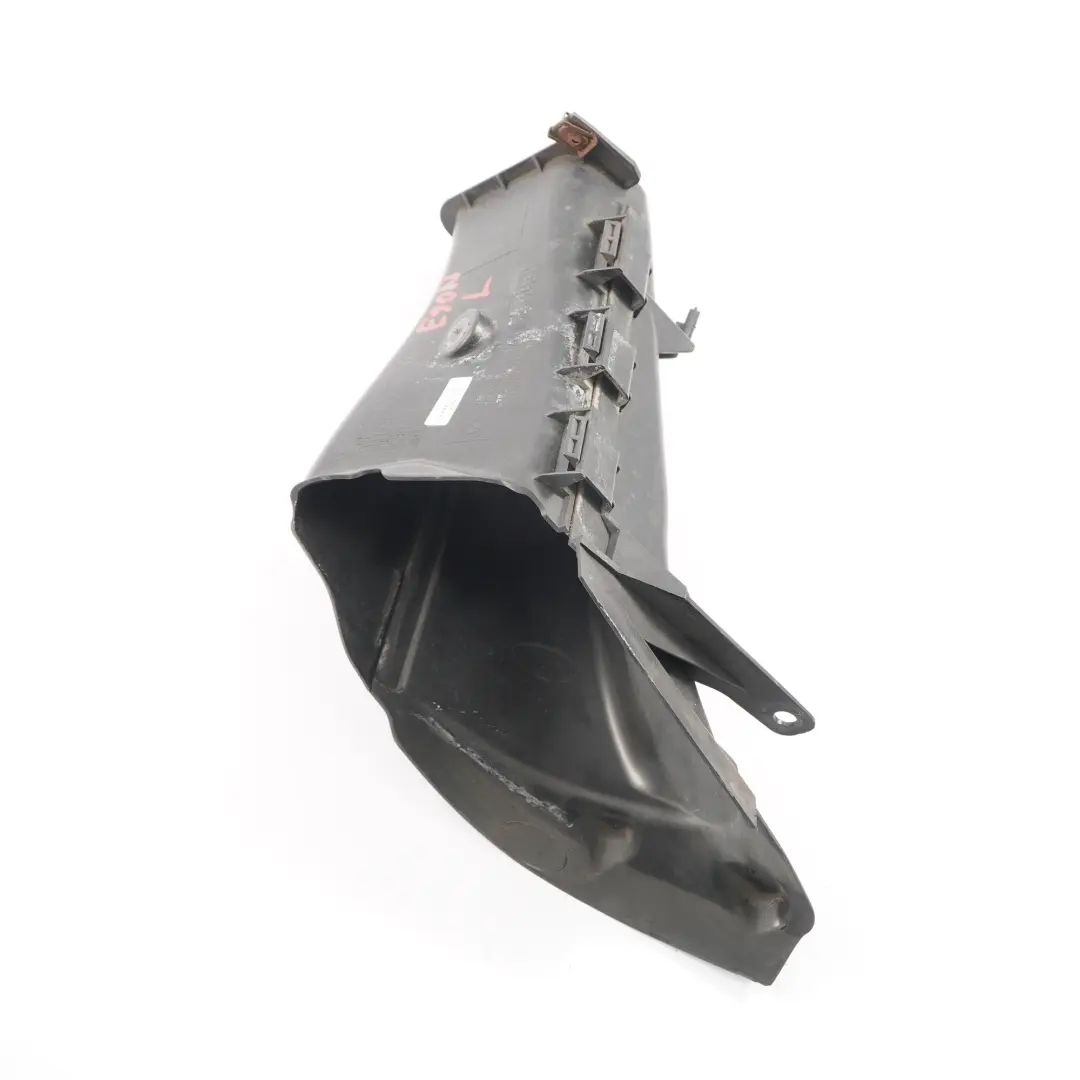 Luftkanal BMW E90 E91 LCI M Sport Kanal vorne links Bremsleitung für mit Teilenummer 7138413 Luftkanal BMW E90 E91 LCI M Sport Kanal vorne links Bremsleitung - SKU 7138413 - Teilenummer 7138413