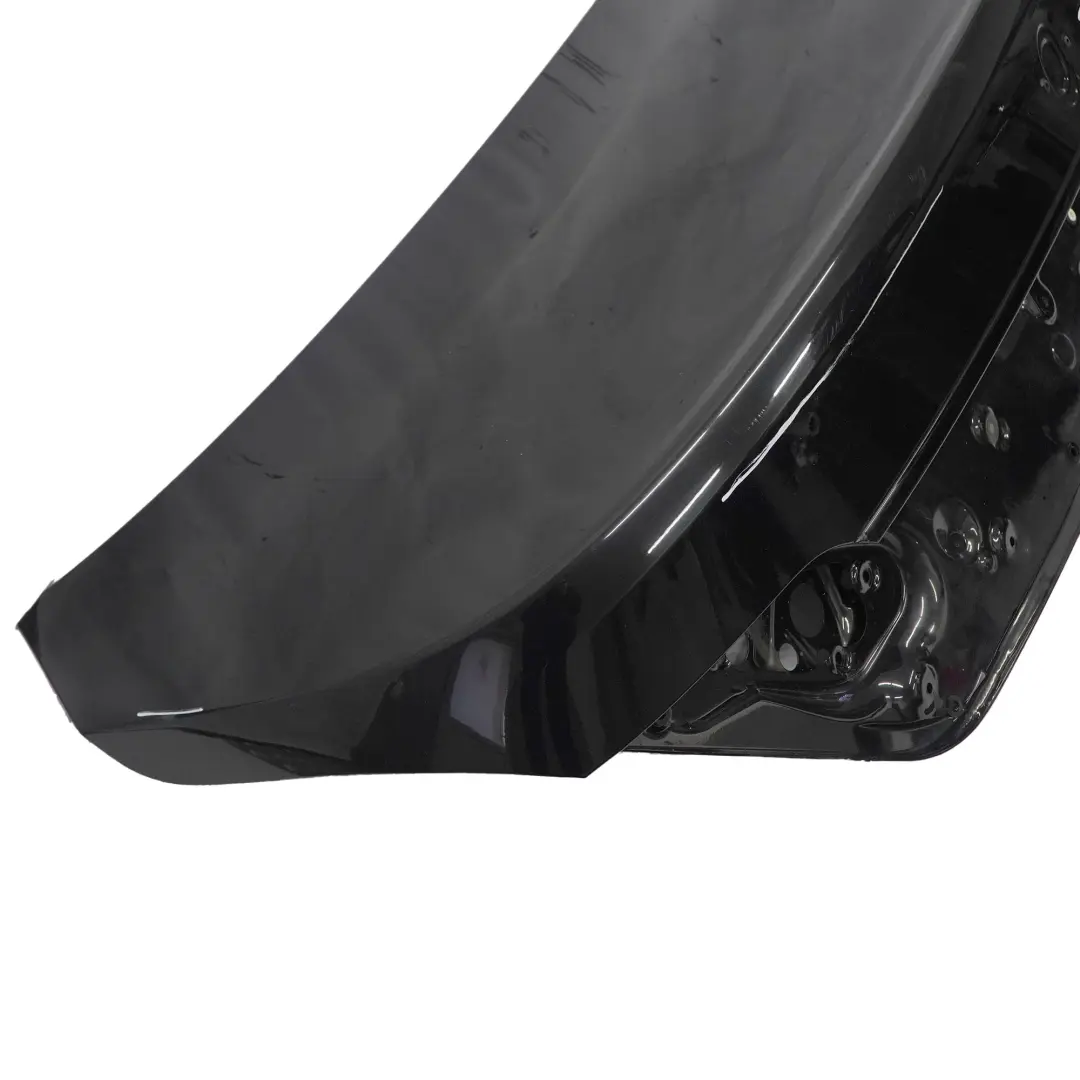 Klapa Bagażnika Tył Schwarz 2 - 668 do BMW E65 E66 o numerze 7138460 BMW E65 E66 Klapa Bagażnika Tył Schwarz 2 - 668 - SKU 7138460-SCH - Numer Części 7138460