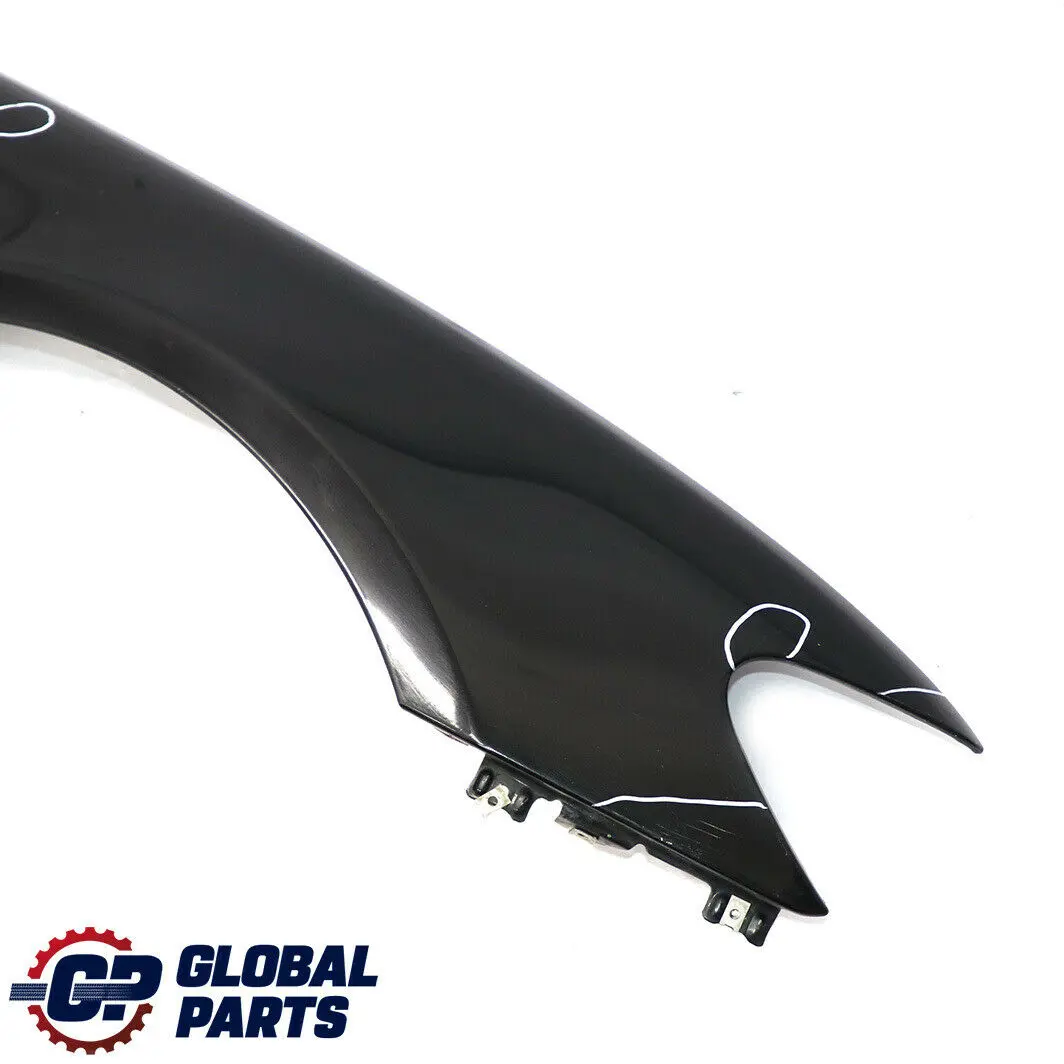 Pannello Laterale Anteriore Destro Parafango Black Sapphire - 475 per BMW E65 E66 con numero di parte 7138474 BMW E65 E66 Pannello Laterale Anteriore Destro Parafango Black Sapphire - 475 - SKU 7138474-BS - Numero di parte 7138474