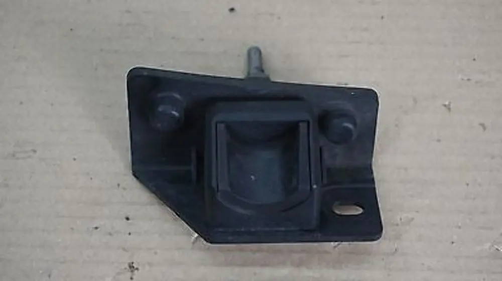 Boot Trunk Lid Tailgate Right O/S Stopper to BMW 5 Series E61 Touring with Part number 51247138666 BMW 5 Series E61 Touring Boot Trunk Lid Tailgate Right O/S Stopper - SKU 7138666 - Part number 51247138666