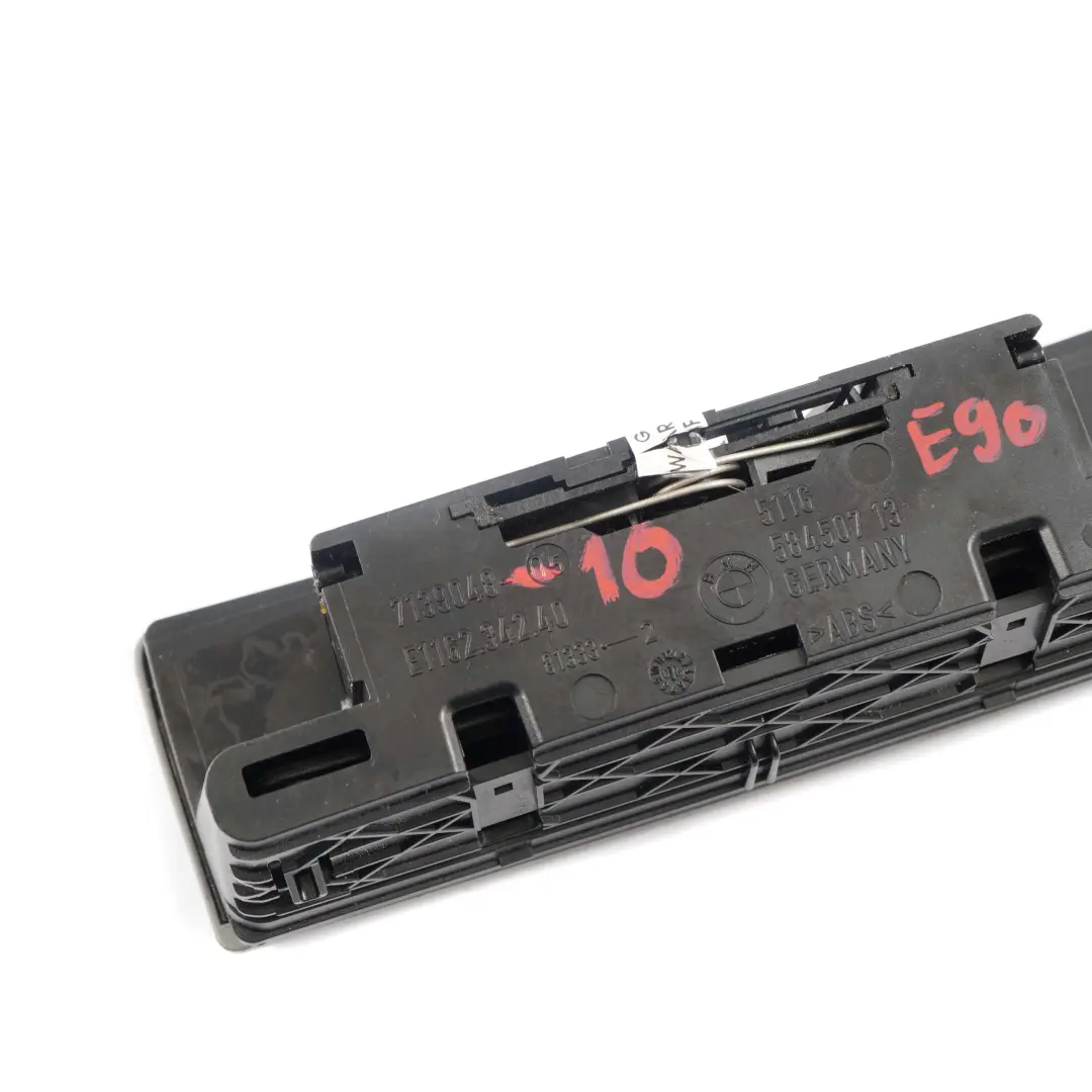 Cenicero Consola Central Cenicero Trasero Gris para BMW E90 E91 con número de pieza 7139048 BMW E90 E91 Cenicero Consola Central Cenicero Trasero Gris - SKU 7139048-10 - Número de pieza 7139048