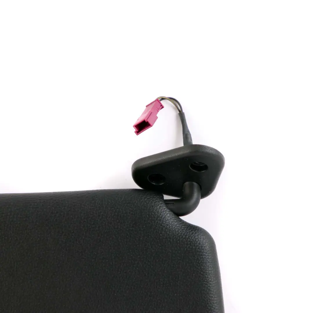 Pare Soleil BMW E88 E93 Avec Miroir Illuminé Gauche Noir pour à propos du numéro de pièce 7139445 Pare Soleil BMW E88 E93 Avec Miroir Illuminé Gauche Noir - SKU 7139445 - Numéro de pièce 7139445