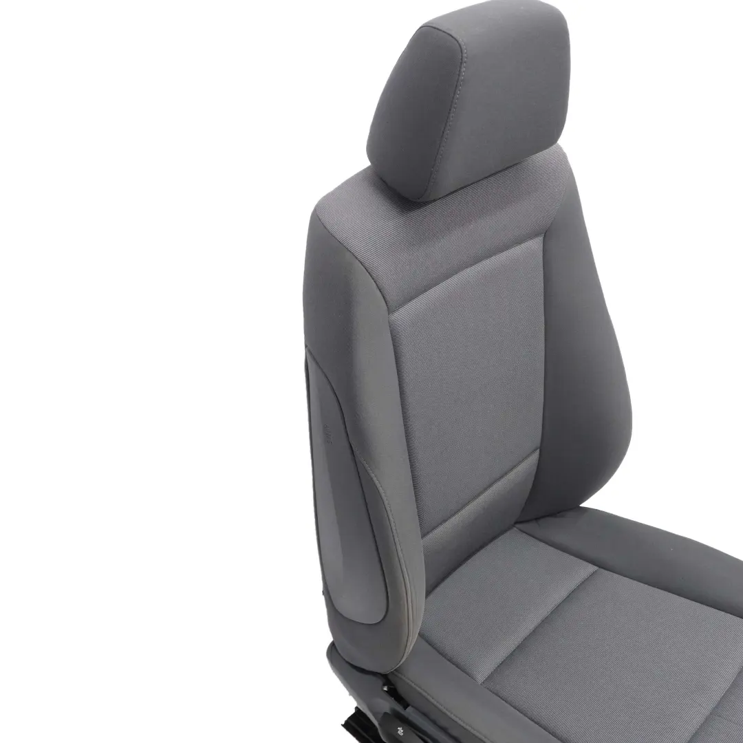 Stoffsitz Moire / Alaska Grau Grau Vorne Rechts für BMW E87 mit Teilenummer 7139570 BMW E87 Stoffsitz Moire / Alaska Grau Grau Vorne Rechts - SKU 7139570 - Teilenummer 7139570