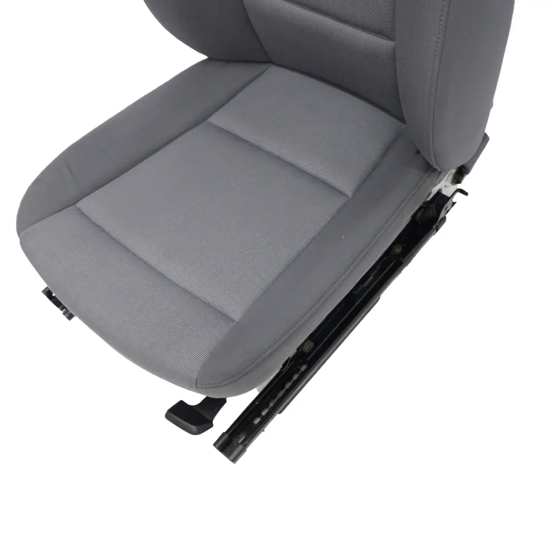 BMW 1 Reihe E87 Vorne Rechts Sitz Stoff Alaskagrau Grau - SKU 7139570 - Teilenummer 7139570