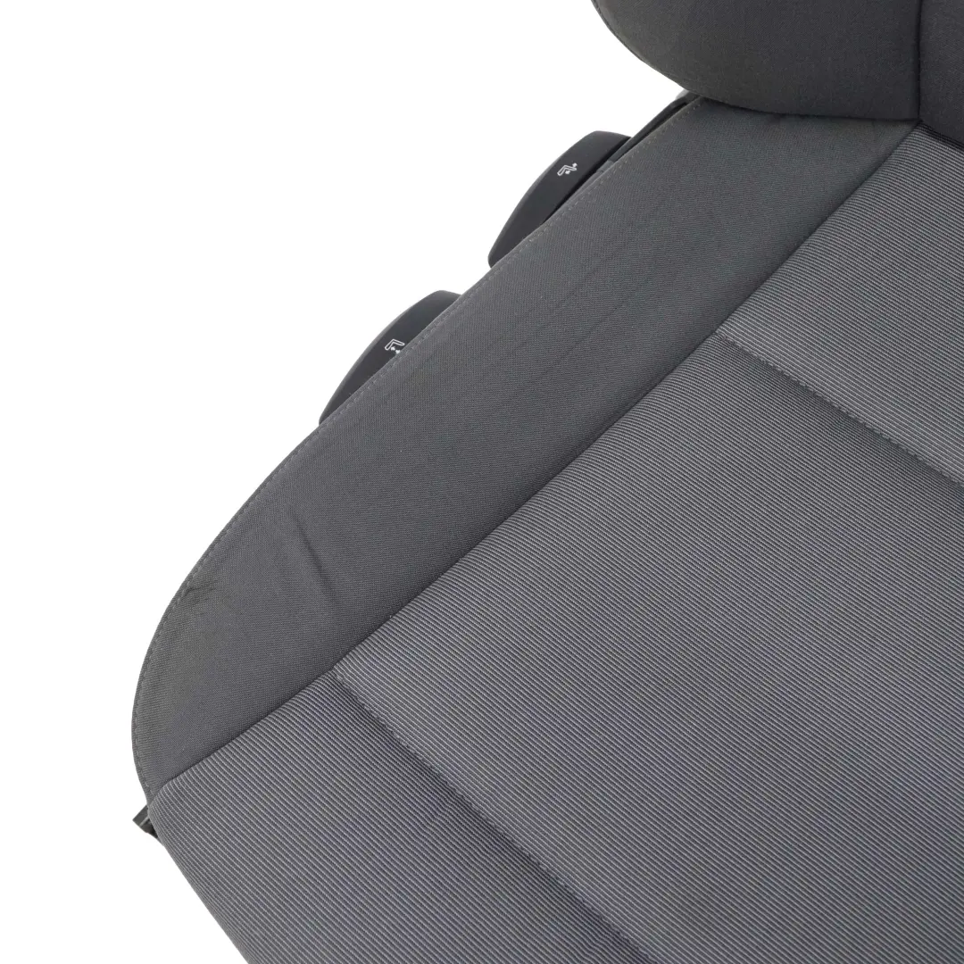 Siège Tissu Moire / Alaska Grau Grey Avant Droite pour BMW E87 à propos du numéro de pièce 7139570 BMW E87 Siège Tissu Moire / Alaska Grau Grey Avant Droite - SKU 7139570 - Numéro de pièce 7139570