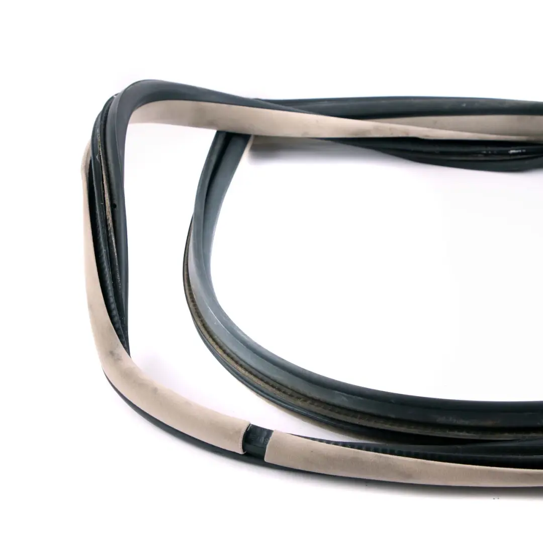 BMW E63 Front Left N/S Door Edge Protection Seal Gasket Creambeige 7008581 - SKU 7140641 - Part number 7140641