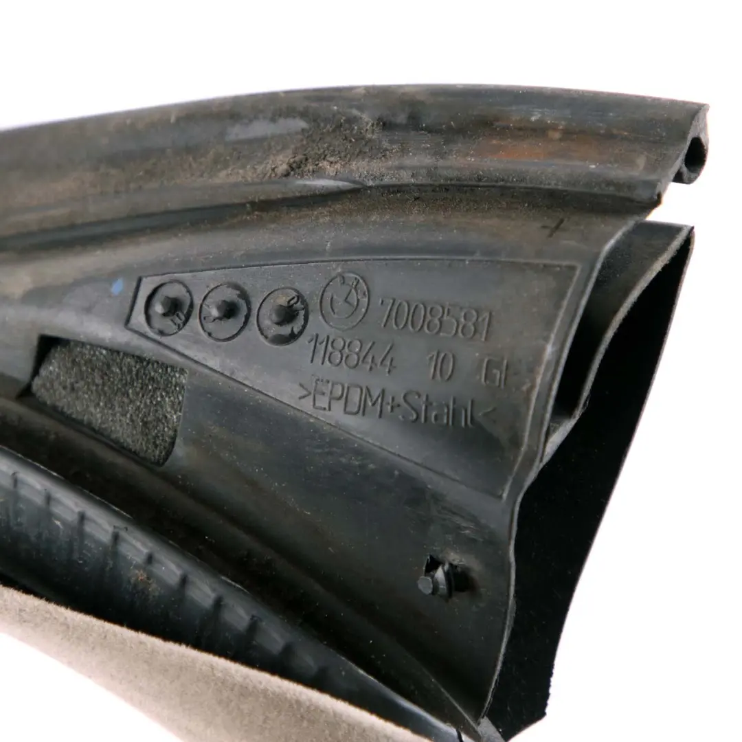 Front Left N/S Door Edge Protection Seal Gasket Creambeige 7008581 to BMW E63 with Part number 7140641 BMW E63 Front Left N/S Door Edge Protection Seal Gasket Creambeige 7008581 - SKU 7140641 - Part number 7140641