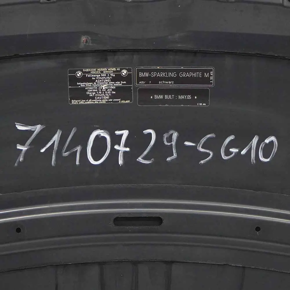 Maska Pokrywa Sparkling Graphite A22 do BMW E90 E91 o numerze 7140729 BMW E90 E91 Maska Pokrywa Sparkling Graphite A22 - SKU 7140729-SG10 - Numer Części 7140729