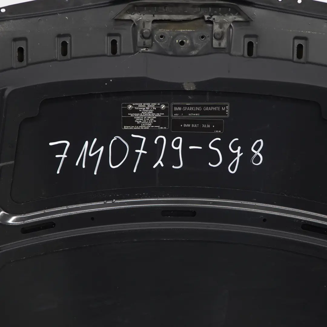 Maska Pokrywa Sparkling Graphite A22 do BMW E90 E91 o numerze 7140729 BMW E90 E91 Maska Pokrywa Sparkling Graphite A22 - SKU 7140729-SG8 - Numer Części 7140729