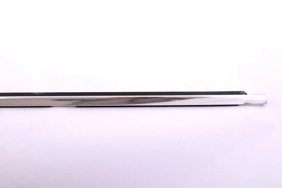 BMW E91 Touring Bande d'étanchéité chromée Porte Arrière Droite - SKU 7140734 - Numéro de pièce 7140734