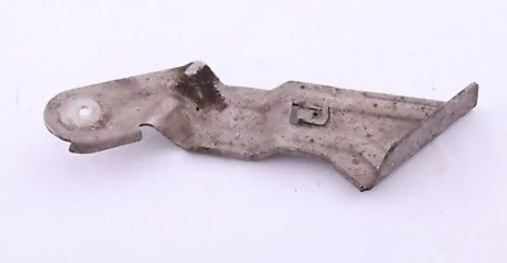 Uchwyt osłony nadkola prawy do BMW E60 E61 E63 E64 o numerze 7140964 BMW E60 E61 E63 E64 Uchwyt osłony nadkola prawy - SKU 7140964 - Numer Części 7140964