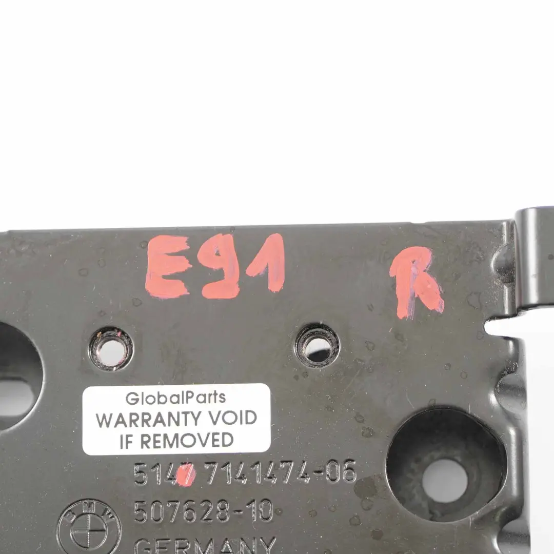 Hutablage Halterung BMW E91 Touring Kofferraum Rollo Adapter Rechts für mit Teilenummer 7141474 Hutablage Halterung BMW E91 Touring Kofferraum Rollo Adapter Rechts - SKU 7141474 - Teilenummer 7141474