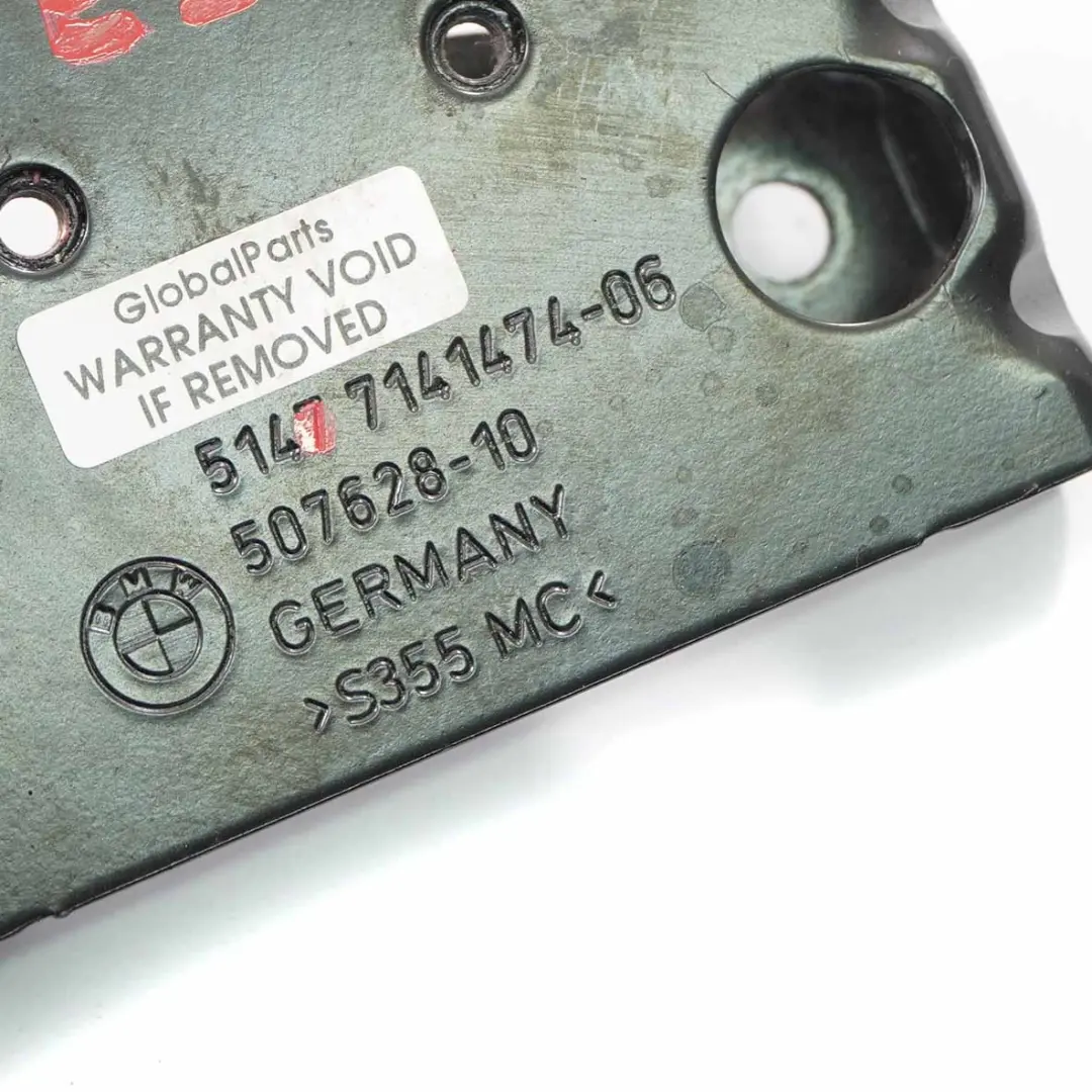 Maletero Persiana enrollable Adaptador Derecha para BMW E91 Touring con número de pieza 7141474 BMW E91 Touring Maletero Persiana enrollable Adaptador Derecha - SKU 7141474 - Número de pieza 7141474