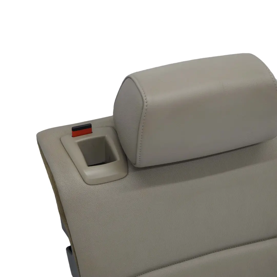 Oparcie Kanapy Prawe Kanapa Skóra Beige do BMW E87 o numerze 7142002 BMW E87 Oparcie Kanapy Prawe Kanapa Skóra Beige - SKU 7142002 - Numer Części 7142002