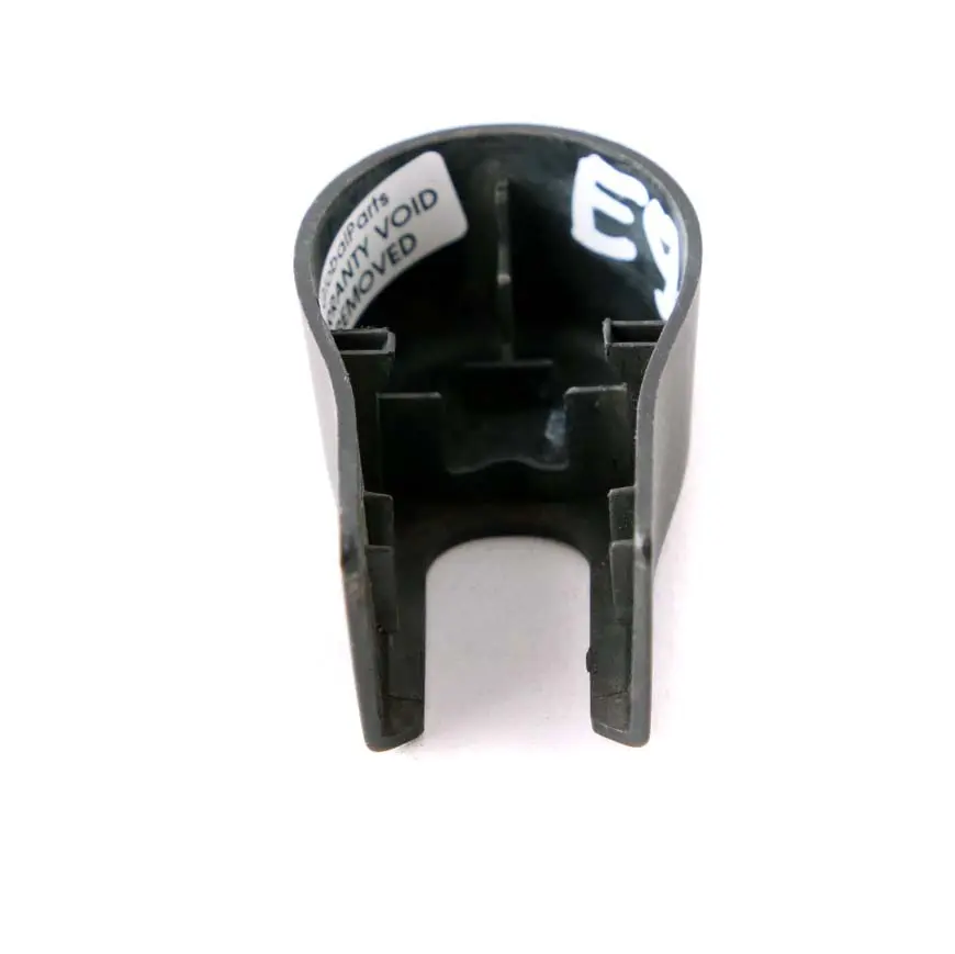 Copertura braccio tergicristallo posteriore nero per BMW E91 E91N LCI con numero di parte 7142604 BMW E91 E91N LCI Copertura braccio tergicristallo posteriore nero - SKU 7142604 - Numero di parte 7142604