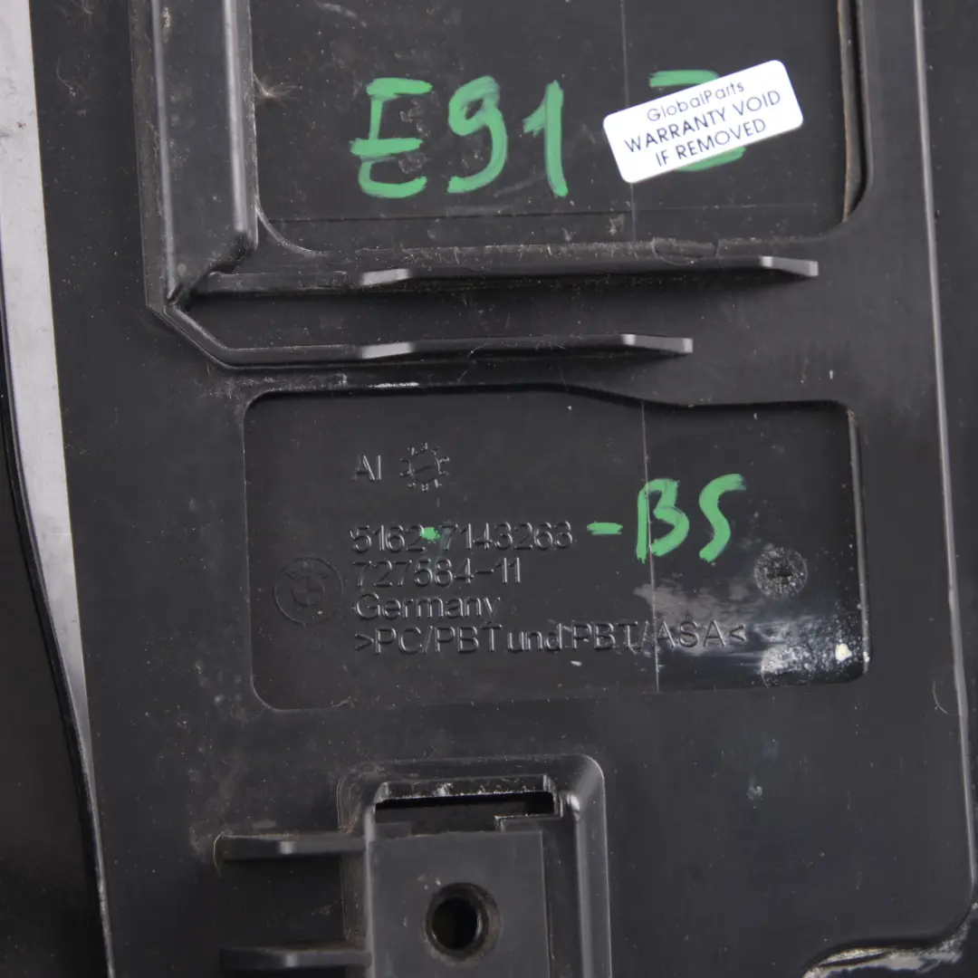 Spoiler Coperchio Baule Nero Zaffiro Metallizzato - 475 per BMW E91 Touring con numero di parte 7143263 BMW E91 Touring Spoiler Coperchio Baule Nero Zaffiro Metallizzato - 475 - SKU 7143263-BS - Numero di parte 7143263