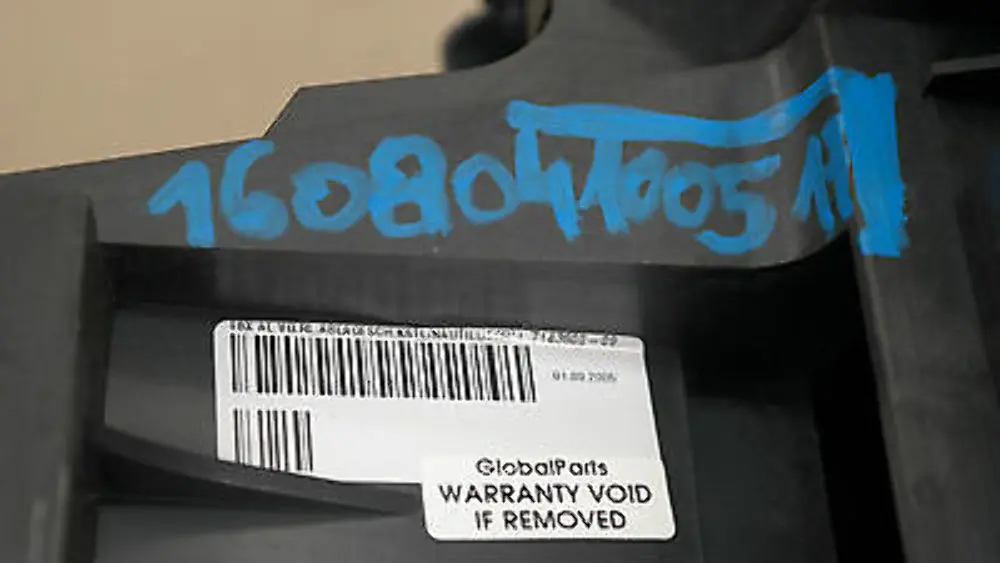 Centre Arm Rest Alaskagrau Grey Grau 7143600 to BMW 1 SERIES 5 E87 with Part number 51167143600 BMW 1 SERIES 5 E87 Centre Arm Rest Alaskagrau Grey Grau 7143600 - SKU 7143600-5 - Part number 51167143600