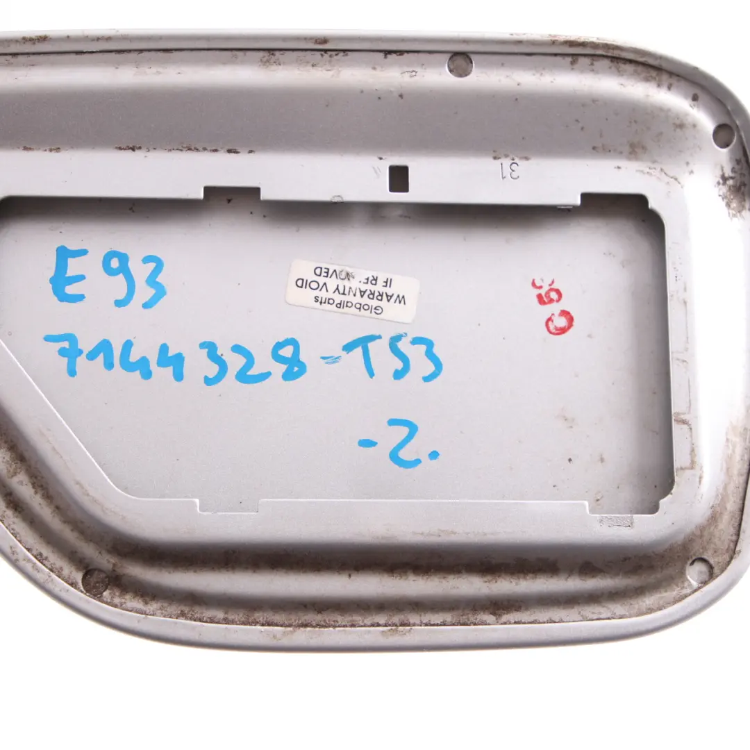 Fill In Flap Titansilber Metallic Titanium Silver 354 to Fuel Cover BMW E93 with Part number 7144328 Fuel Cover BMW E93 Fill In Flap Titansilber Metallic Titanium Silver 354 - SKU 7144328-TS3 - Part number 7144328