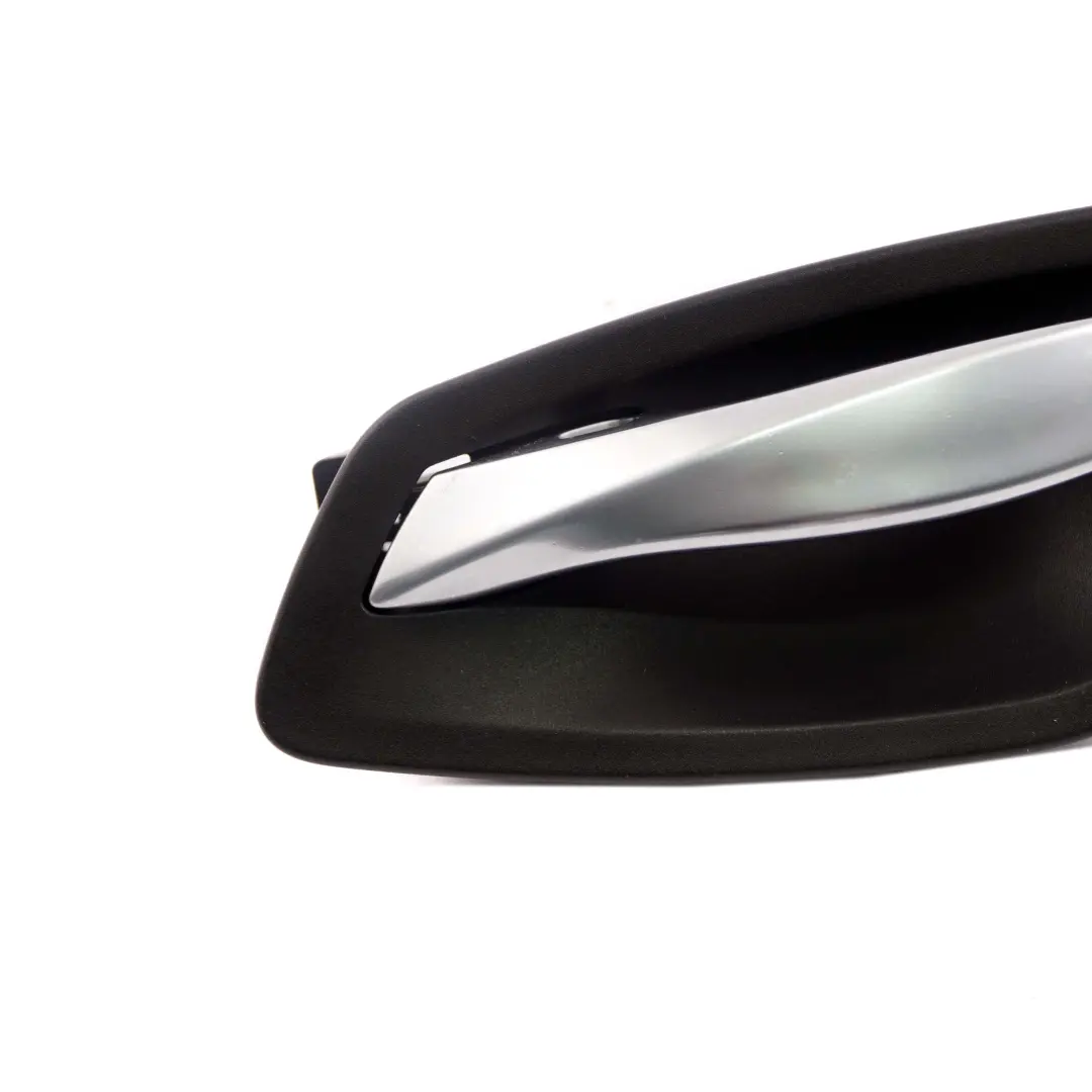 Maniglia Della Portiera Posteriore Interna Destra per BMW E90 E91 LCI con numero di parte 7144546 BMW E90 E91 LCI Maniglia Della Portiera Posteriore Interna Destra - SKU 7144546 - Numero di parte 7144546