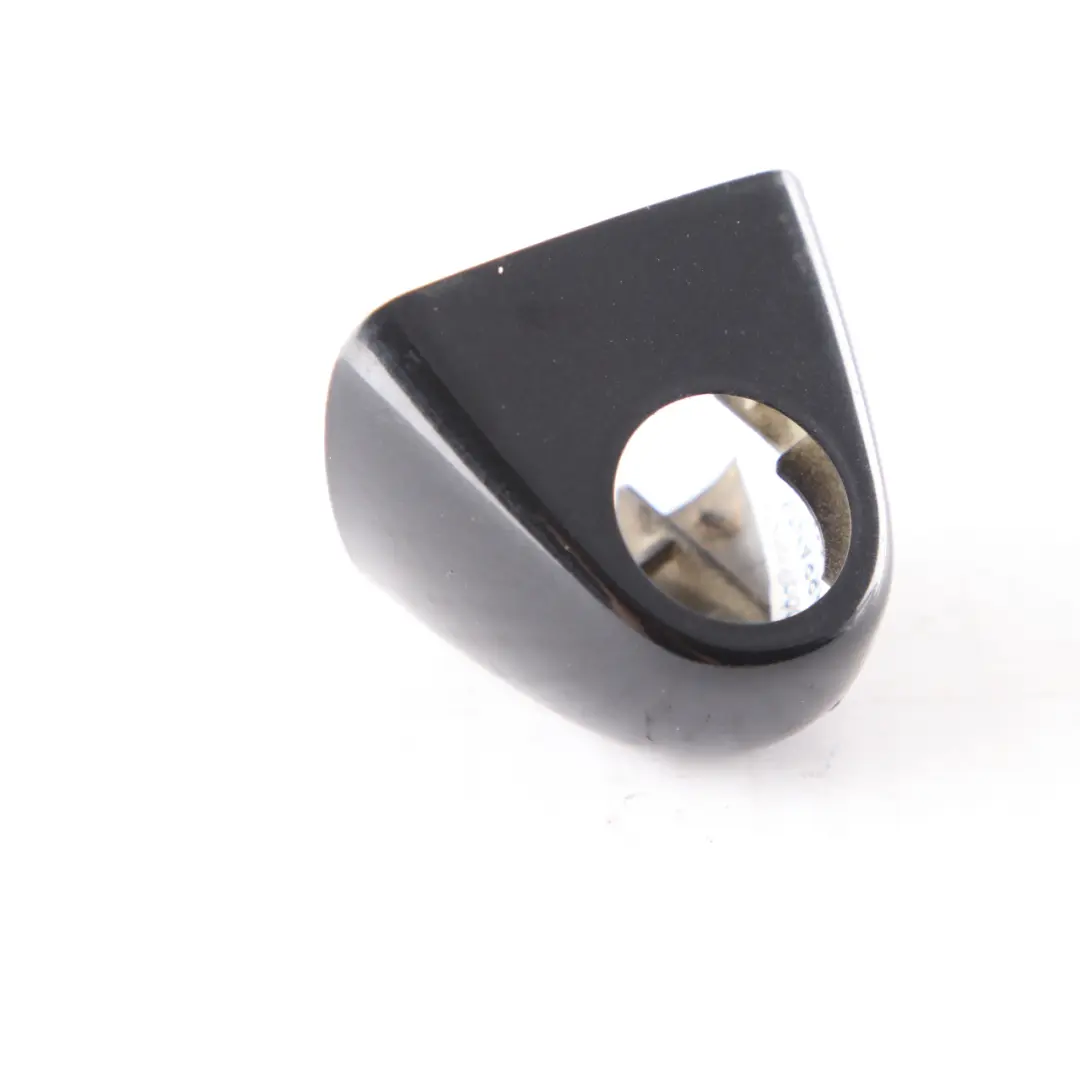 Head Lamp Cleaning System Cover Nozzle Right O/S to BMW X5 E53 with Part number 7145236 BMW X5 E53 Head Lamp Cleaning System Cover Nozzle Right O/S - SKU 7145236 - Part number 7145236