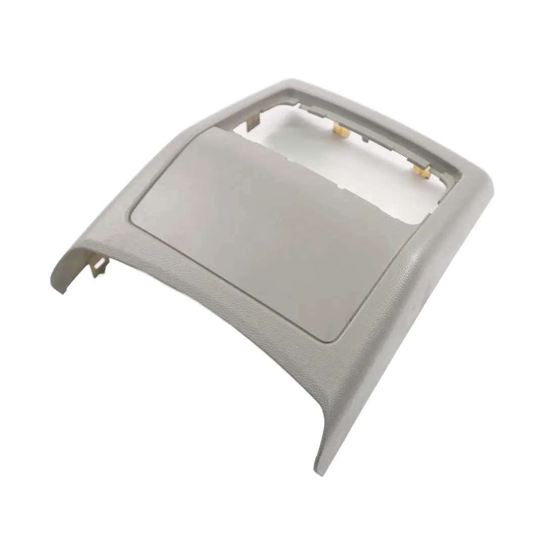 Copertura Apertura Consolle Centrale Grigio Posteriore 7118049 per BMW E90 E91 con numero di parte 7145682 BMW E90 E91 Copertura Apertura Consolle Centrale Grigio Posteriore 7118049 - SKU 7145682 - Numero di parte 7145682