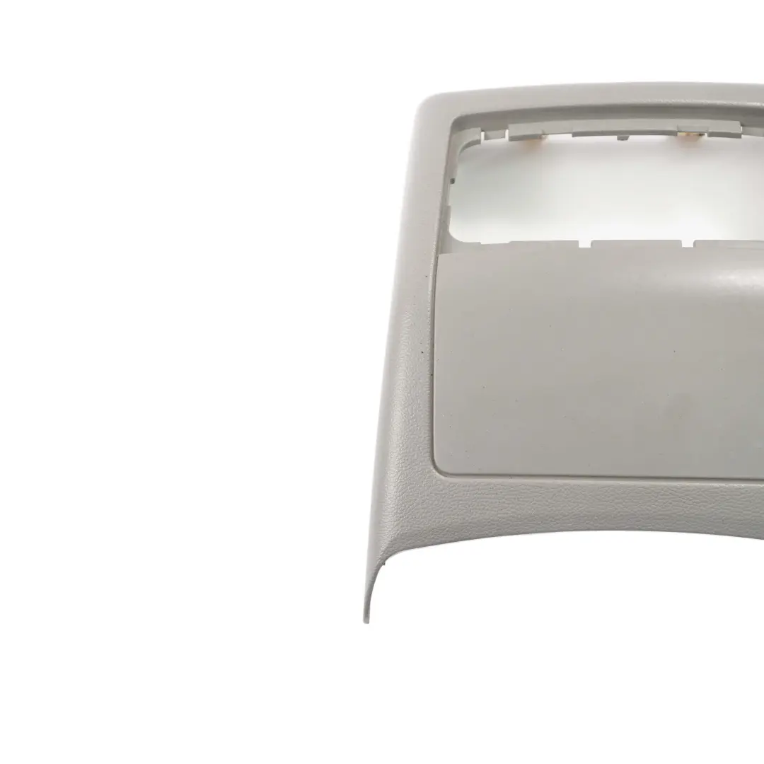 Copertura Apertura Consolle Centrale Grigio Posteriore 7118049 per BMW E90 E91 con numero di parte 7145682 BMW E90 E91 Copertura Apertura Consolle Centrale Grigio Posteriore 7118049 - SKU 7145682 - Numero di parte 7145682