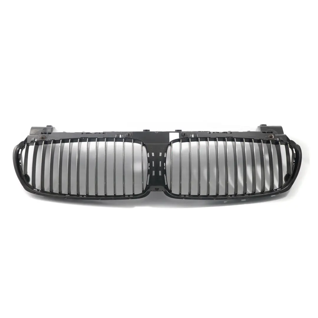 Atrapa Grill Nerki Chrom do BMW E65 E66 E67 o numerze 7145738 BMW E65 E66 E67 Atrapa Grill Nerki Chrom - SKU 7145738-1 - Numer Części 7145738