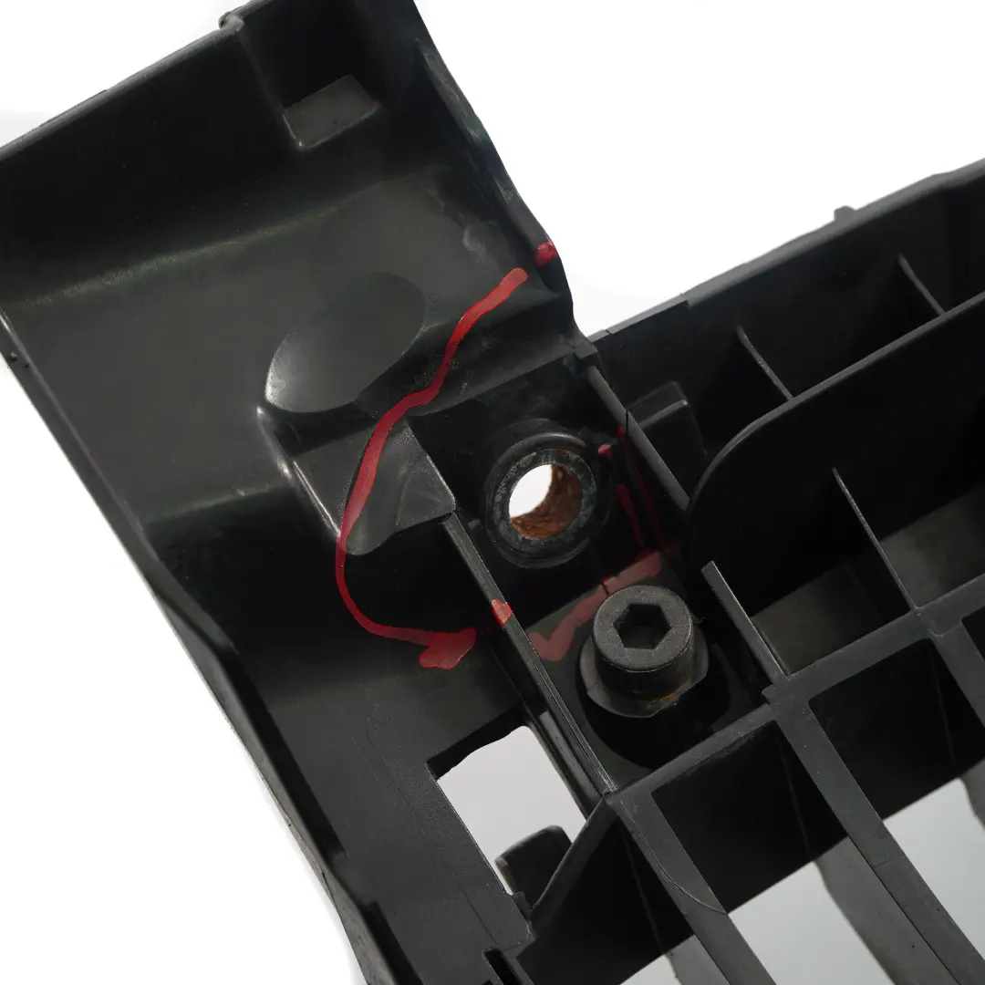 Griglia Radiatore Telaio Cromo per BMW E65 E66 E67 con numero di parte 7145738 BMW E65 E66 E67 Griglia Radiatore Telaio Cromo - SKU 7145738-1 - Numero di parte 7145738