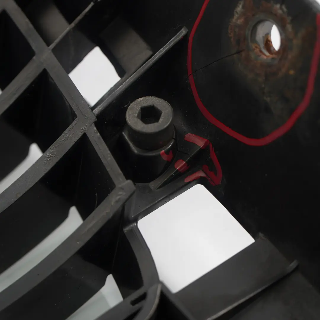 Kühlergitter Kühlergrill Rahmen Chrom für BMW E65 E66 E67 mit Teilenummer 7145738 BMW E65 E66 E67 Kühlergitter Kühlergrill Rahmen Chrom - SKU 7145738-1 - Teilenummer 7145738