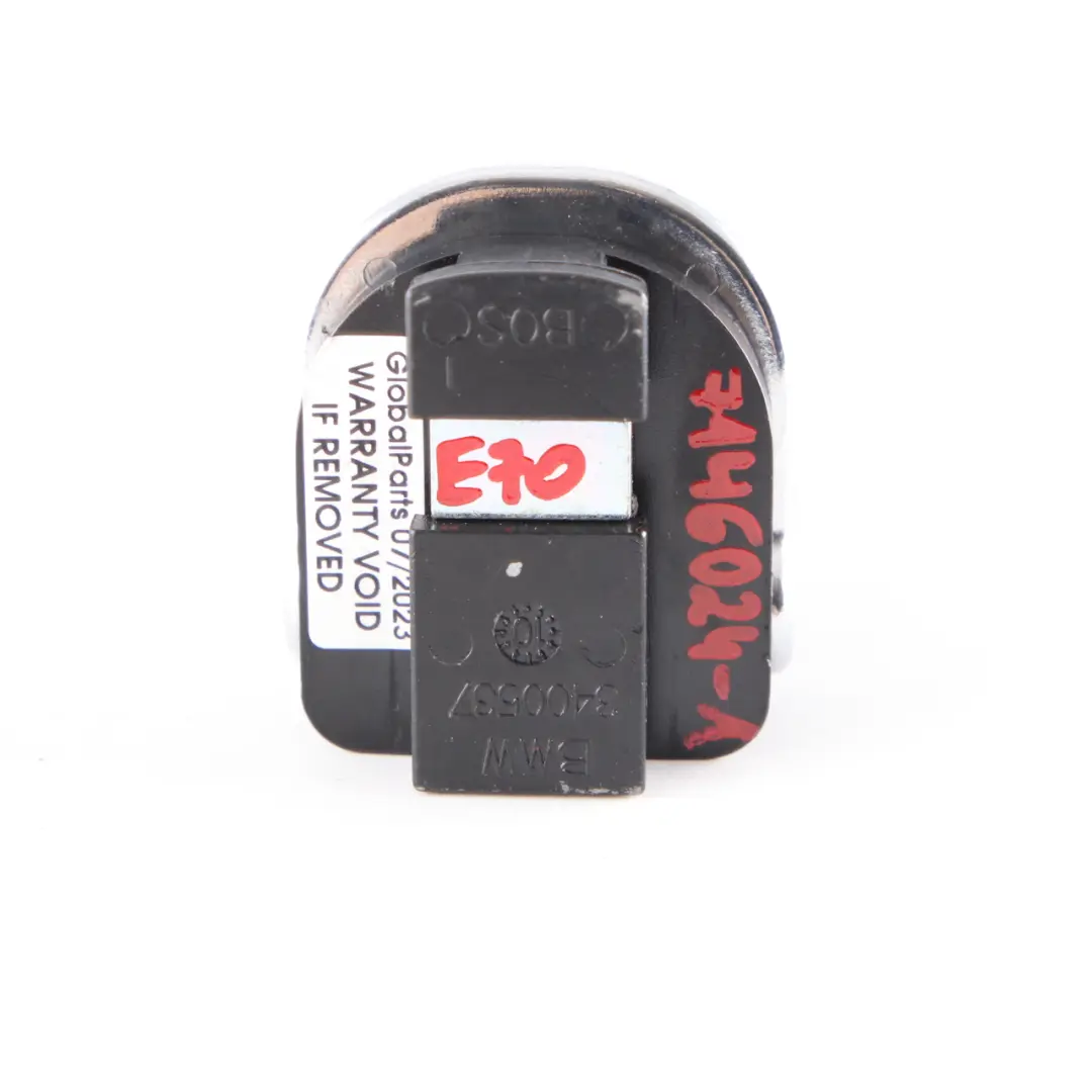 Uchwyt Ucho Mocujące Bagażnika 3400537 do BMW E70 E83 F11 o numerze 7146024 BMW E70 E83 F11 Uchwyt Ucho Mocujące Bagażnika 3400537 - SKU 7146024-1 - Numer Części 7146024