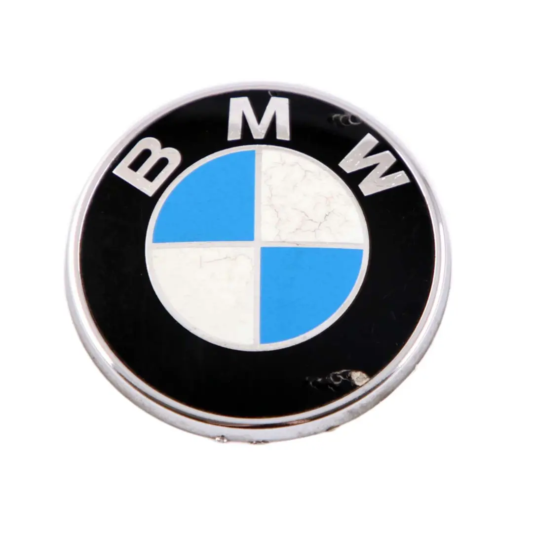 Ecusson De Coffre Arrière Logo pour BMW E93 Cabrio à propos du numéro de pièce 7146052 BMW E93 Cabrio Ecusson De Coffre Arrière Logo - SKU 7146052-2 - Numéro de pièce 7146052