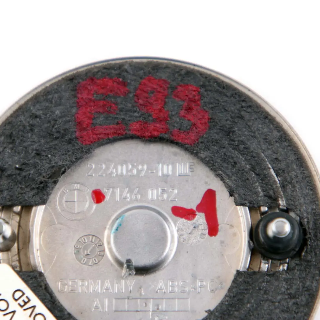 Ecusson De Coffre Arrière Logo pour BMW E93 Cabrio à propos du numéro de pièce 7146052 BMW E93 Cabrio Ecusson De Coffre Arrière Logo - SKU 7146052-2 - Numéro de pièce 7146052