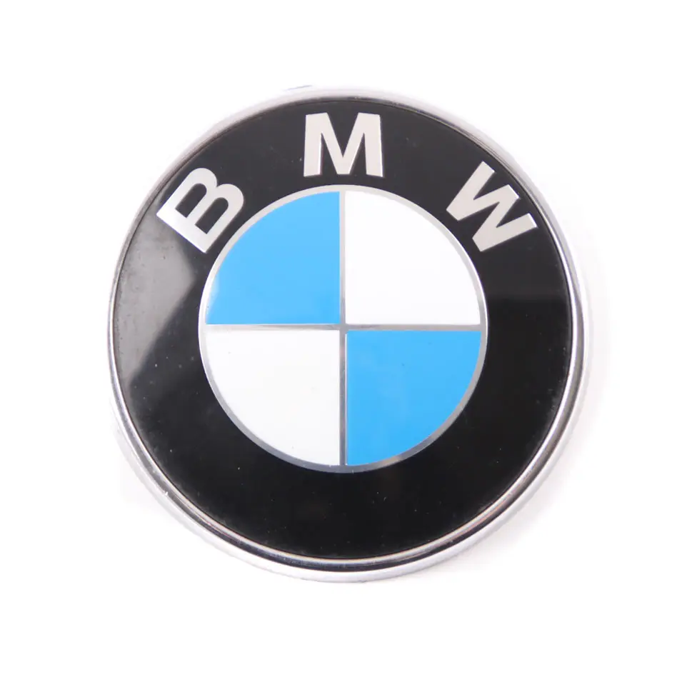 E93N LCI 3 Cabrio Emblem Klapy Bagażnika Tył Logo do BMW E93 o numerze 7146052 BMW E93 E93N LCI 3 Cabrio Emblem Klapy Bagażnika Tył Logo - SKU 7146052-3 - Numer Części 7146052