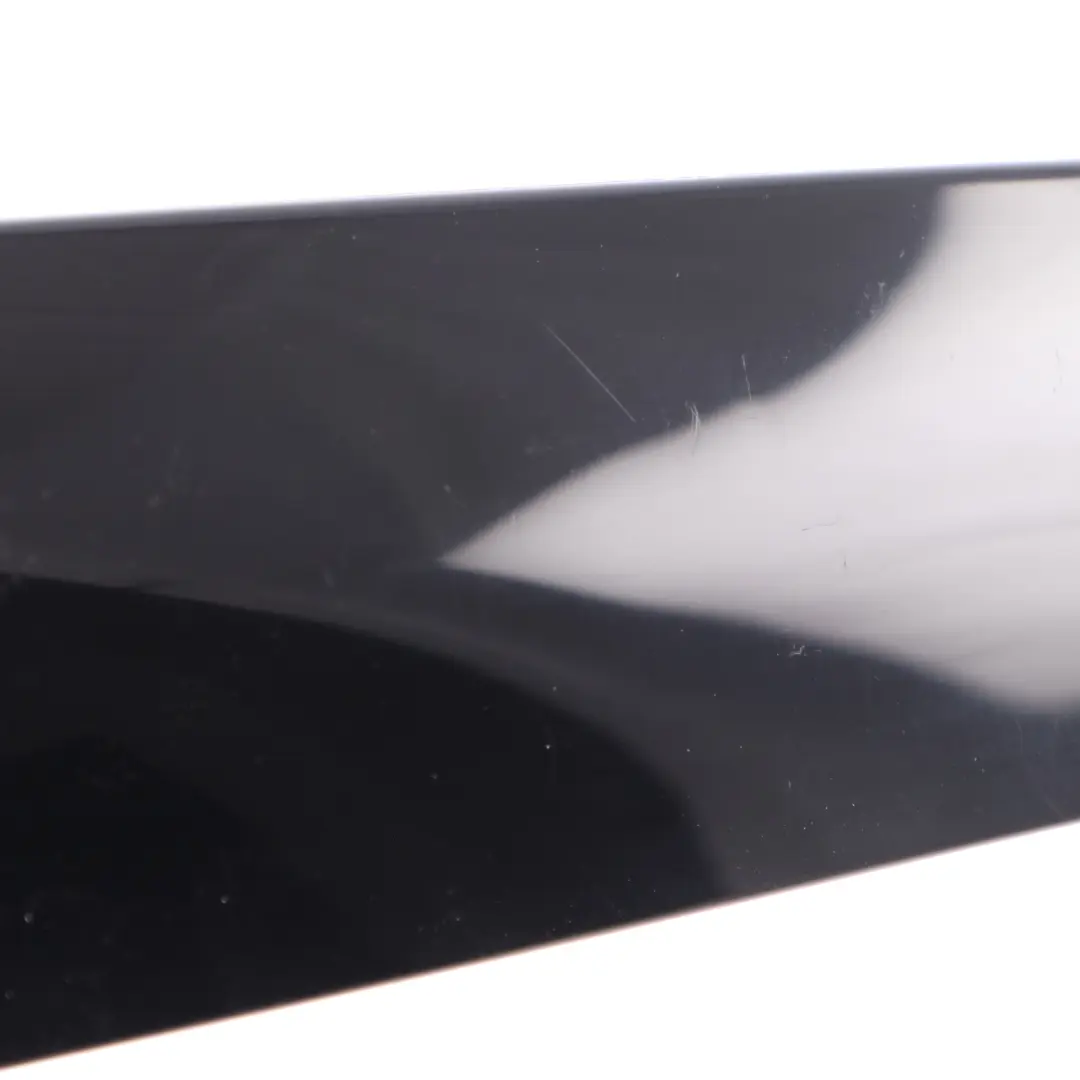 Columna Exterior A Tapa Pilar Izquierda para Mini R55 R56 con número de pieza 7146097 Mini R55 R56 Columna Exterior A Tapa Pilar Izquierda - SKU 7146097-3 - Número de pieza 7146097