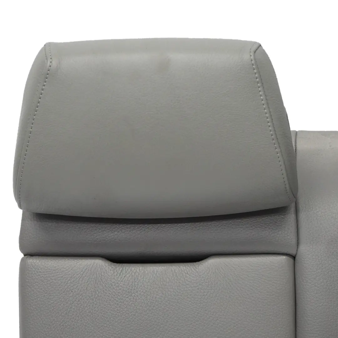 Respaldo Asiento Trasero Izquierda Cubre Respaldo Cuero Gris Ski para BMW E90 con número de pieza 7146951 BMW E90 Respaldo Asiento Trasero Izquierda Cubre Respaldo Cuero Gris Ski - SKU 7146951 - Número de pieza 7146951
