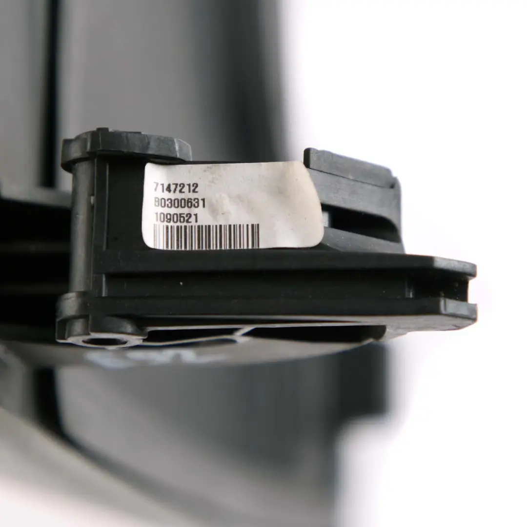 Leather Cover Centre Console Armrest Grey Grau to BMW 3 Series E90 E91 LCI with Part number 7147212 BMW 3 Series E90 E91 LCI Leather Cover Centre Console Armrest Grey Grau - SKU 7147212 - Part number 7147212