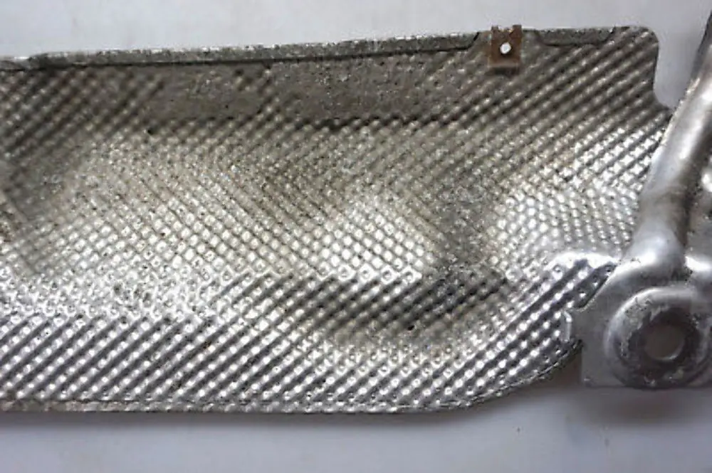 BMW E87 116i 118i Luftleitung Getriebe - SKU 7147537 - Teilenummer 7147537